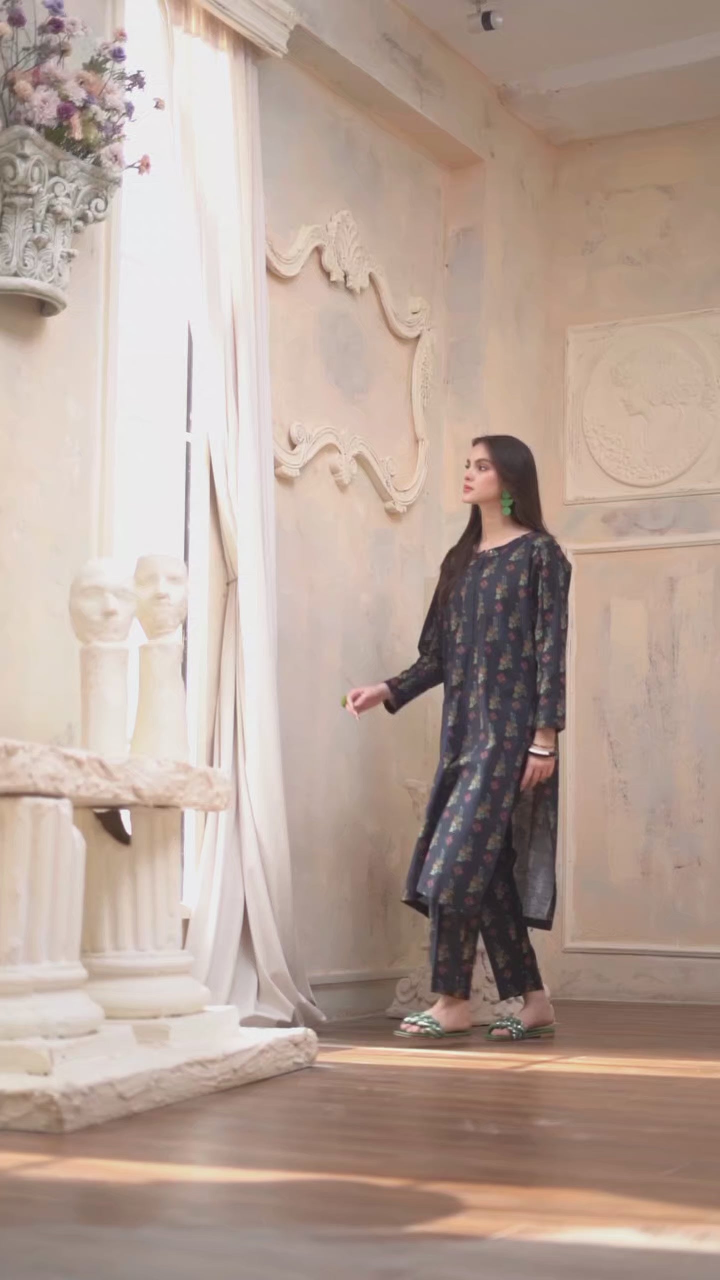 Suhani Floral Cotton Kurti-Set